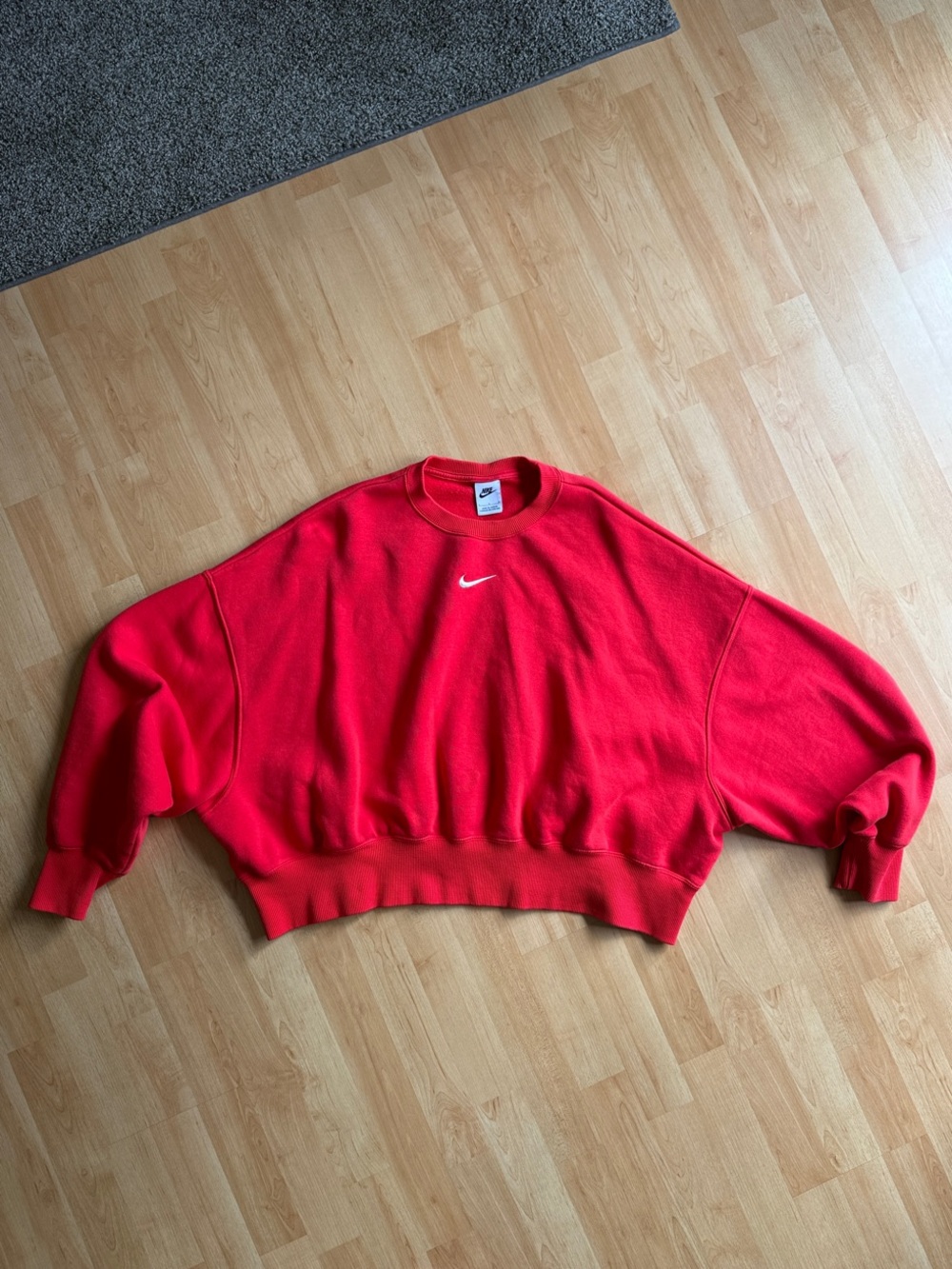 Vintage 90’s Nike Red Oversized Crewneck Sweatshirt with White Swoosh
